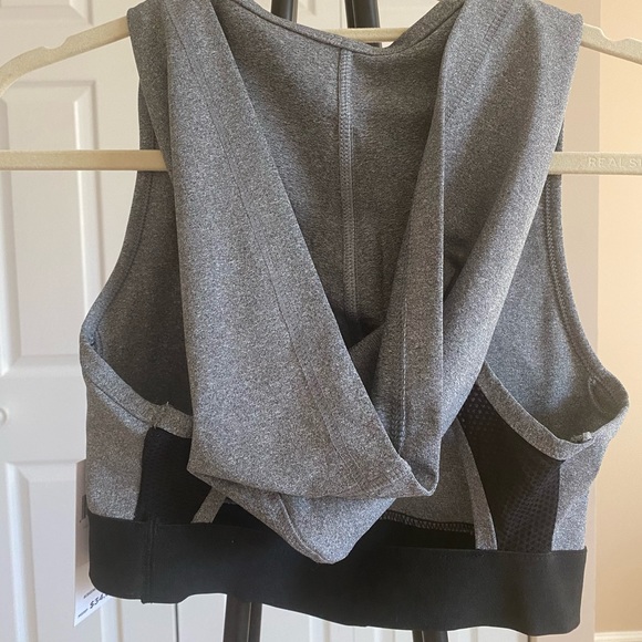 BCBGeneration Hooded Sports Bra - SZ Medium - Picture 8 of 8